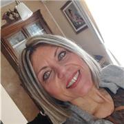 Laureata in sociologia, ho svolto il ruolo di educatrice presso una scuola superiore, affiancando l'insegnante di sostegno nella guida di una ragazza disabile
Sono iscritta alle GPS, categoria, classe di concorso A18